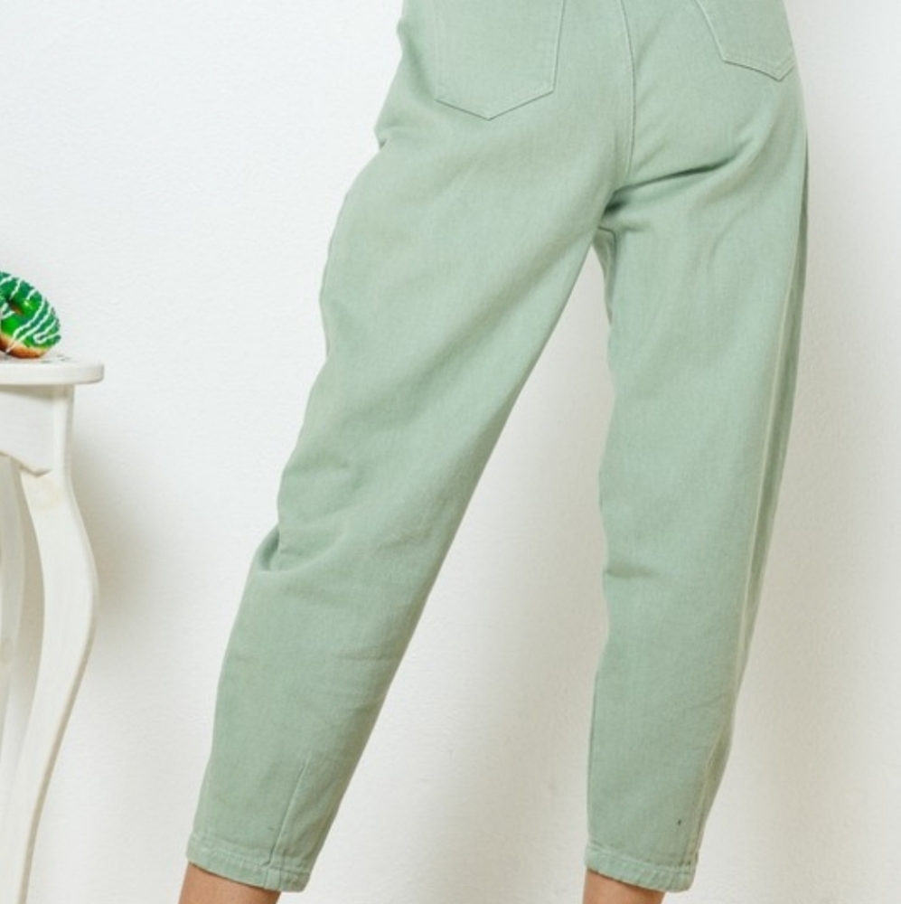 Pleated Pegged Denim Washed Pants - Picture 5 of 6